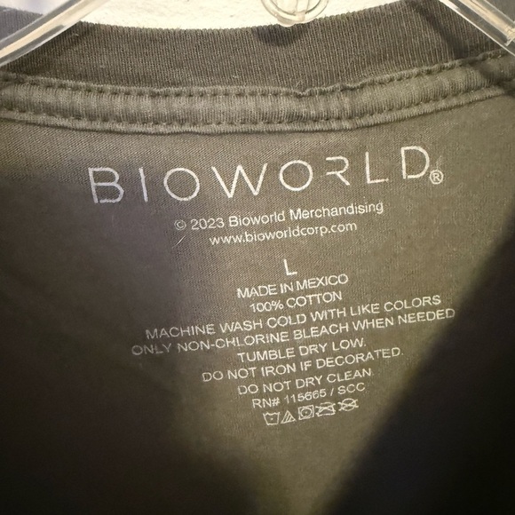 Bioworld Dark Gray Cotton T-Shirt - Picture 2 of 4